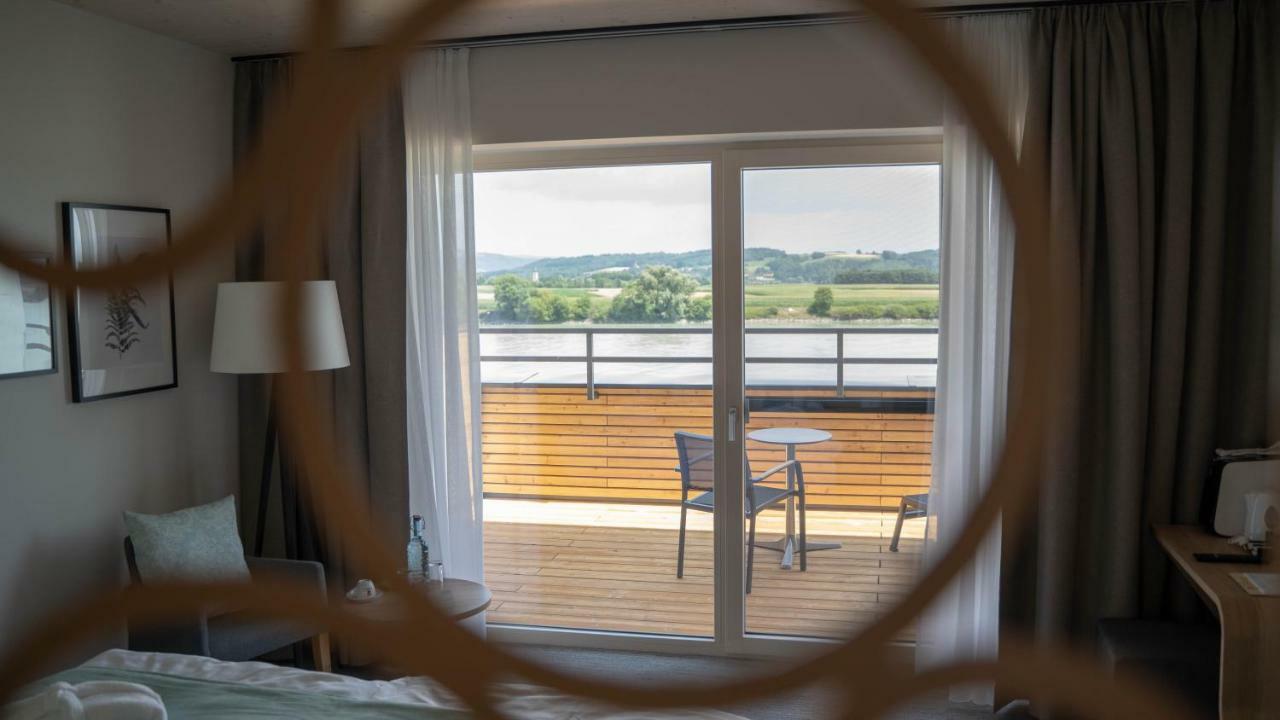 Donau Lodge Ybbs an der Donau Buitenkant foto