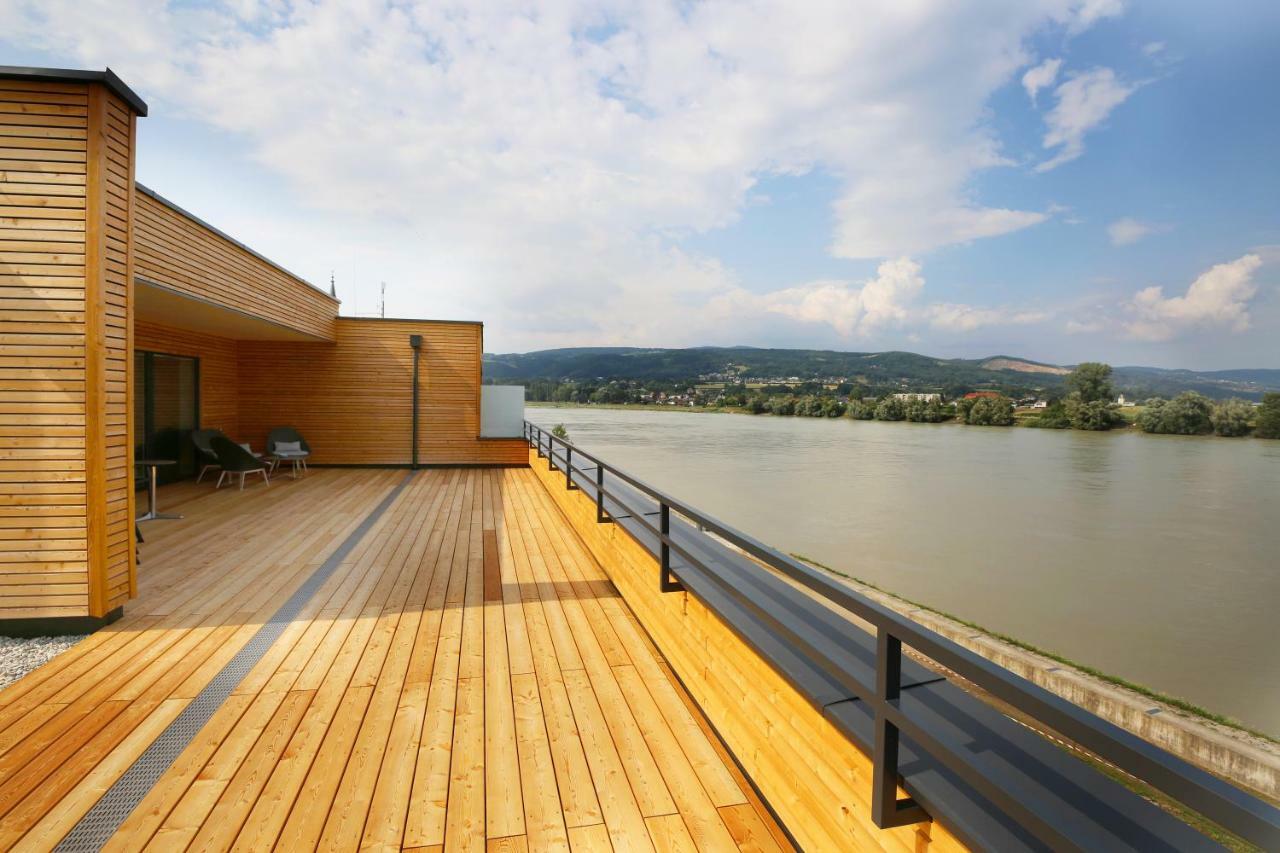 Donau Lodge Ybbs an der Donau Buitenkant foto